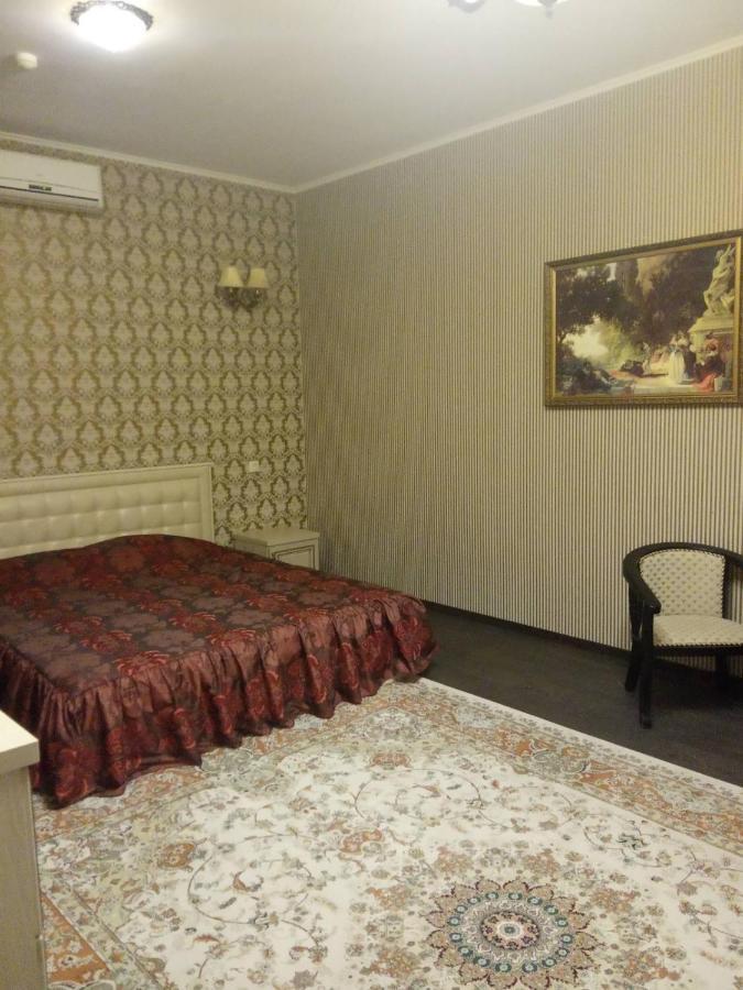 Готель Дежавю Berdychiv Dış mekan fotoğraf